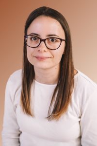 Balogh - Varga Adrienn kisgyermeknevelő