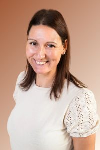Hegyi Boglárka kisgyermeknevelő